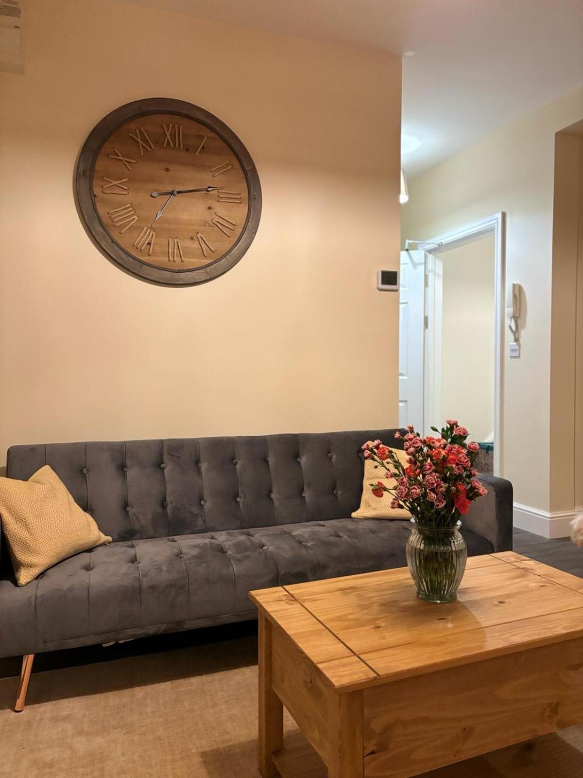 Cardiff/Pernath Home2 エクステリア 写真
