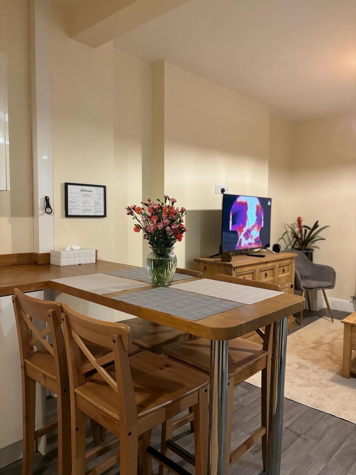 Cardiff/Pernath Home2 エクステリア 写真